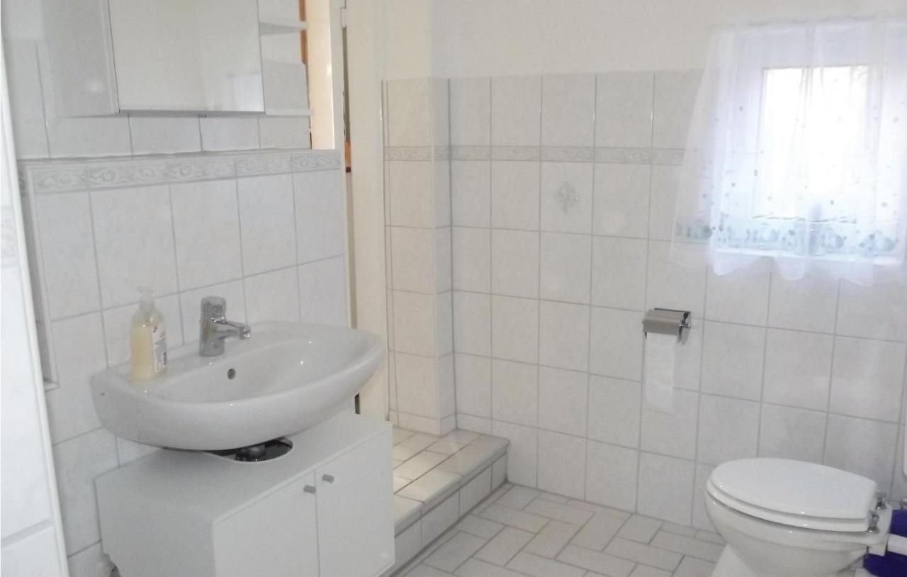 1 Bedroom Nice Apartment In Flueggendorf Klausdorf  Екстер'єр фото